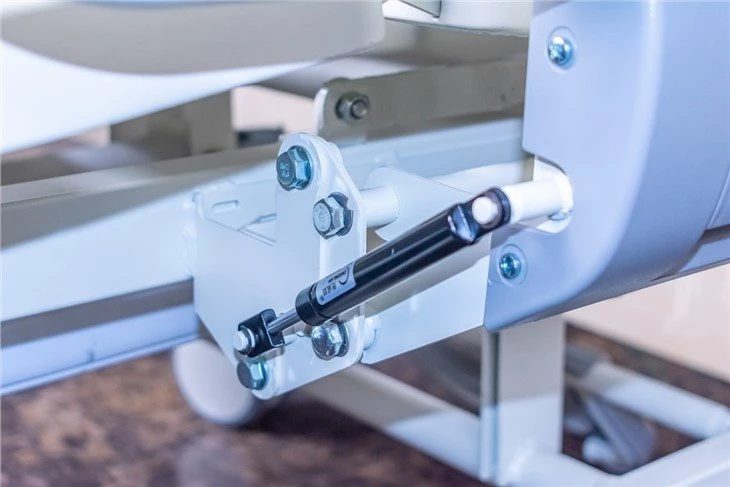 Manual Two Function Nursing Bed